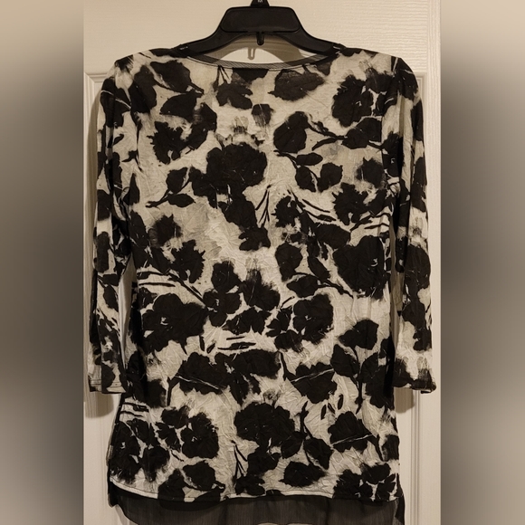 Vera Wang Top - Picture 3 of 4